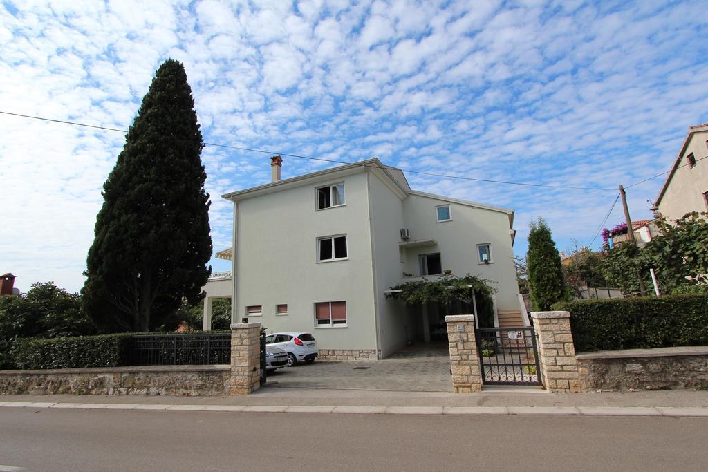 Apartments El Corsaro ロヴィニ エクステリア 写真